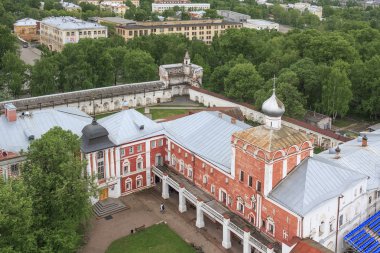 Başpiskoposun yarda ve Vologda Kremlin duvarları