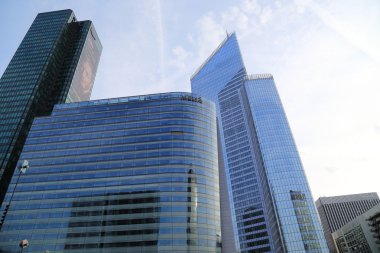 Gökdelenler Paris - La Defanse