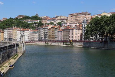 Hill in Croix-Rusçuk Lyon
