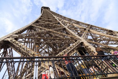 Eifel Kulesi ikinci katında