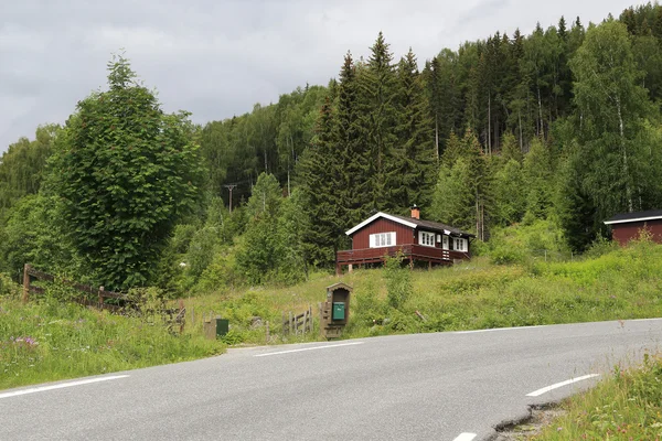 Hus i kostnadsfri — Stockfoto