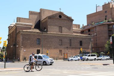 ZARAGOZA, İspanya - 26 Mayıs 2017: Bu şehrin tarihi merkezinde, Nuestra Senora del Portillo 'nun eski bir kilise.