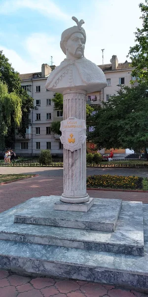 Odessa Ukraine June 2019 这是赫人博格丹 赫梅利尼茨基的纪念碑 他在国家历史上发挥了重要作用 — 图库照片