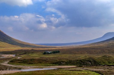 SCOTLAND, GREAT BRITAIN - 12 EYLÜL 2014: Bu Copoll Nehri Vadisi 'nin sonbaharın başındaki görüntüsü.