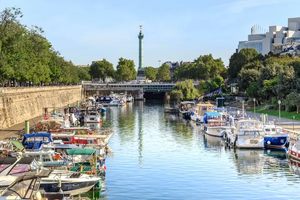 Paris Francja Sierpnia 2019 Jest Dorzecze Arsenału Pobliżu Placu Bastylii — Zdjęcie stockowe