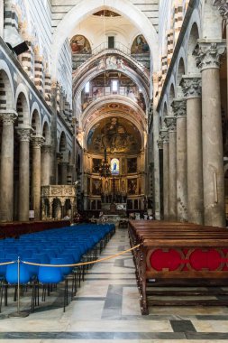 PISA, ITALY - 16 Eylül 2018: Bu Pisa Katedrali 'nin ana gövdesinin içi.