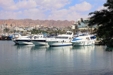 EILAT, ISRAEL - 14 Mayıs 2011: Bu yapay göl içindeki bir marina.