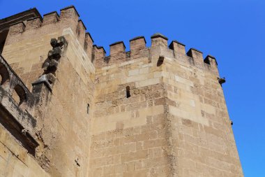 CORDOBA, İSPAN - 23 Mayıs 2017: Bu Hristiyan Kralların Alcazar dış tahkimatlarının bir parçası.