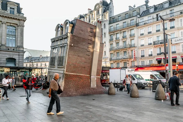 Paris France Août 2019 Installation Maison Fond Artiste Leandro Ehrlich — Photo