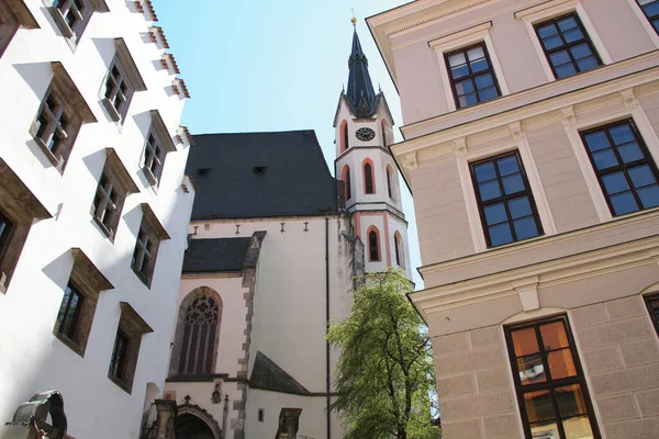 Cesky Krumlov Czech April 2012 View Narrow Gap Houses Bell — Stock Photo, Image