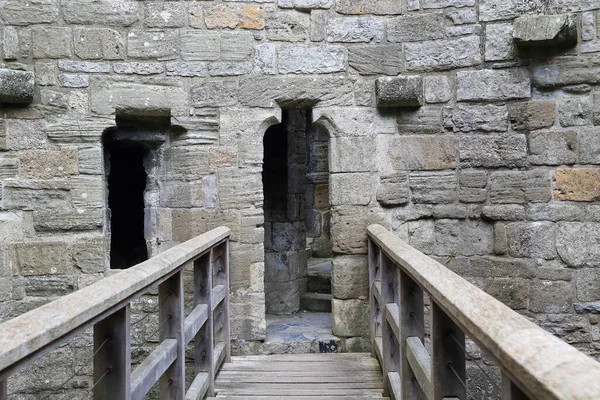 Caernarfon Great Britain September 2014 Wooden Platform Walls Tower Medieval — Stockfoto