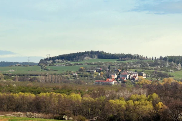 Czech Czech Nisan 2016 Lkbahar Sabahı Erken Saatlerde Tepe Kırsalındaki — Stok fotoğraf