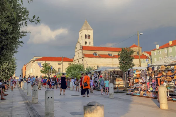 Задар Кроатия Сентября 2016 Рынок Староместской Площади Возле Церкви Святой — стоковое фото