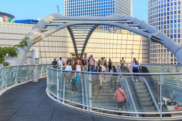 Tel Aviv Israel Szeptember 2017 Ismeretlen Személyek Csoportja Azrieli Center — Stock Fotó