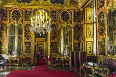 TURIN, İTALYA - 16 MAYIS 2018 Burası Kraliyet Sarayı 'nın salonları..