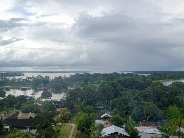 Amazonas Fluss Und Leben — Stockfoto