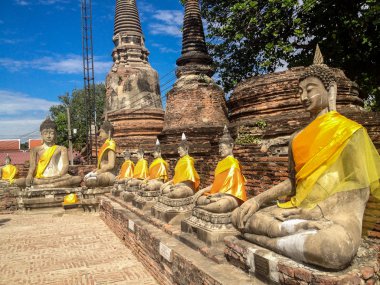 Ayutthaya tapınak ve yaşam tarzı thaiand içinde