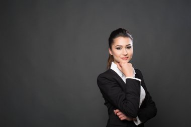 Bir stüdyoda iş kadını