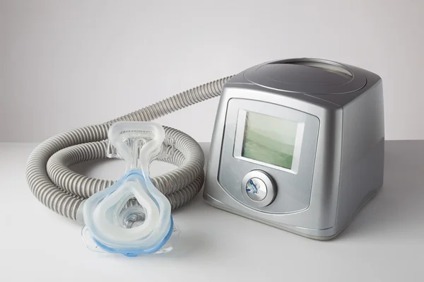 CPAP máquina, máscara e mangueira — Fotografia de Stock