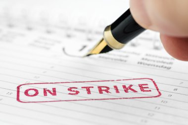 Grev damgası, kapat