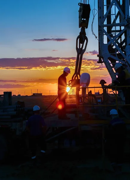 Bozkır içinde sondaj.