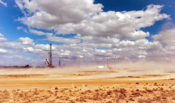 Matkap kuyuları bozkır Betpakdala çalışıyoruz.