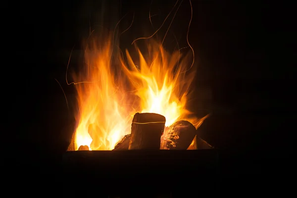 O fogo no escuro — Fotografia de Stock