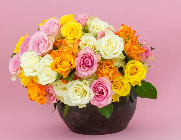 Roses Basket — Stock Photo, Image