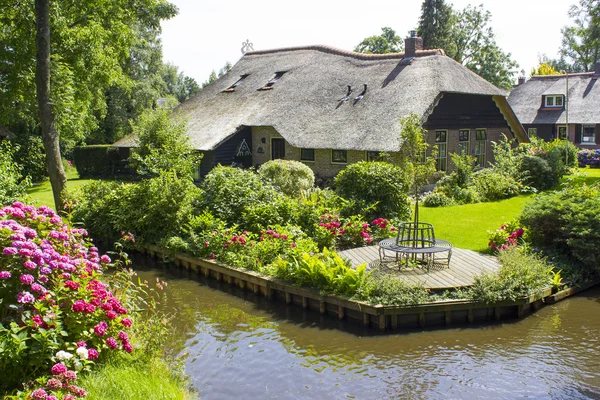 Giethoorn в Нідерландах — стокове фото