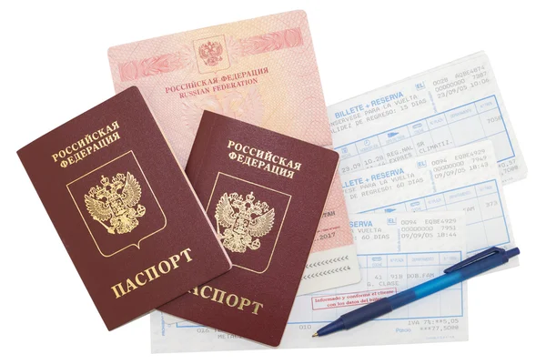 Απομονωμένες διαβατήρια, εισιτήριο και ένα στυλό — Φωτογραφία Αρχείου