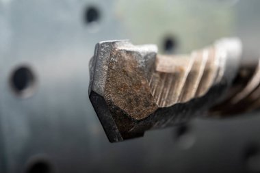 Beton ya da taş delmek için matkap ucu. Metal iş endüstrisi.