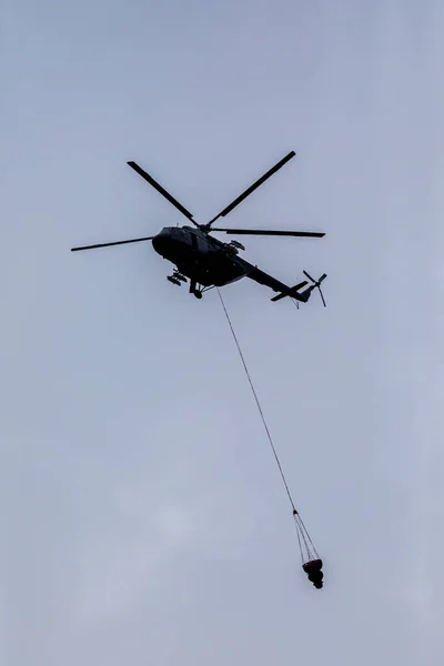 Firefighter Helicopter Water Tank Background Sky — Stock Photo, Image