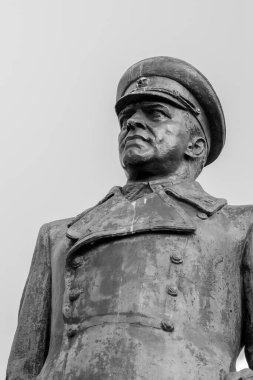 Moskova Zafer Parkı 'nda Georgy Konstantinovich Zhukov' un heykeli. Rusya, Saint-Petersburg, 6 Eylül 2021