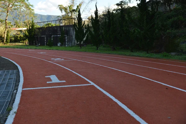 Sul campo scolastico — Foto Stock