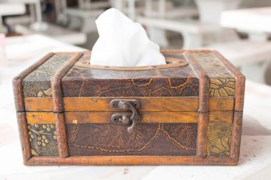 eski vintage peçete kutusu