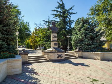 Feodosiya, Kırım - 15 Eylül 2020: Koramiral N.M. Sokovnin Anıtı, Feodosia, Kırım 