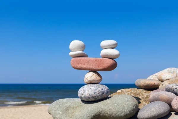 和谐与平衡的概念。平衡和风度的石头. — 图库照片