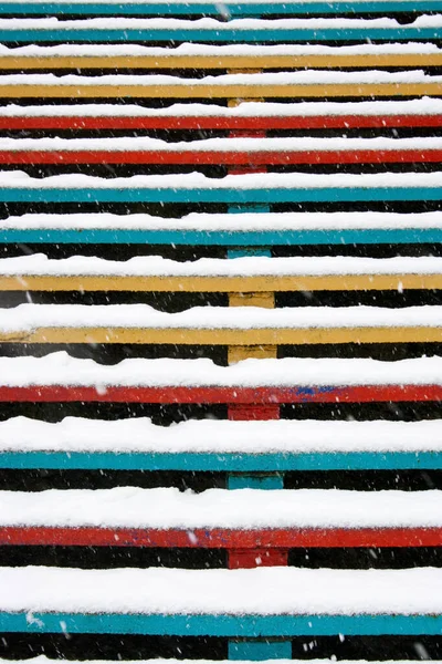 Karla Kaplı Renkli Merdivenler Kış Karı Yumuşak Odaklı Seçici Odaklı — Stok fotoğraf