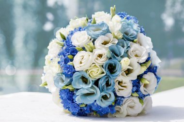 Güzel bir buket gül..