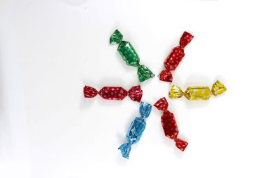 Renkli şekerleri toplama yıldız kümesi