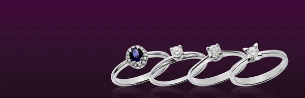 Diamond och sapphire ringar — Stockfoto