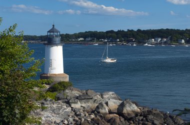 Salem Harbor Lighthouse at Fort Pickering clipart