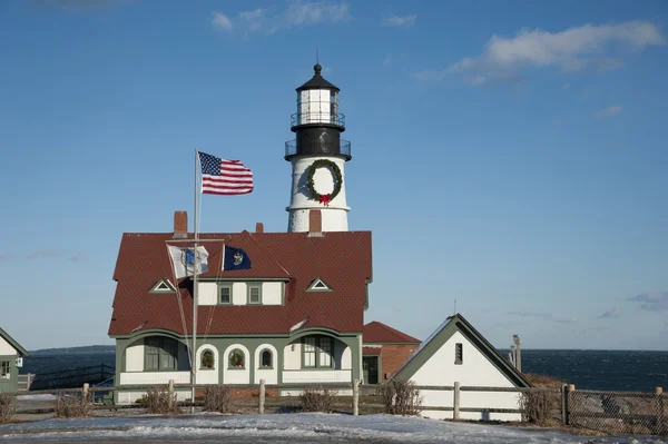 Portland Head Lighthouse Decorated During the Holidays — Stock fotografie