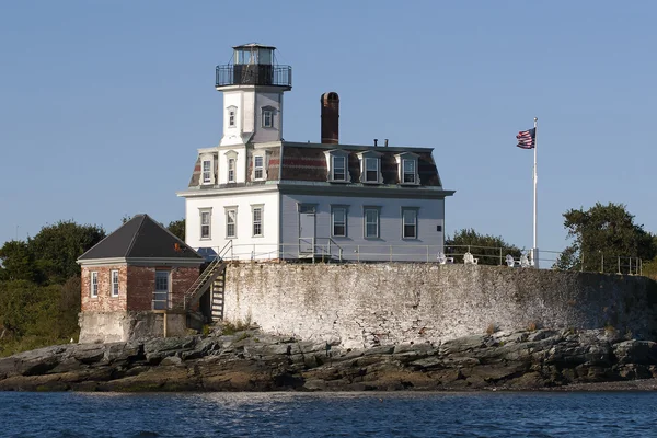 Phare historique de Rose Island dans le port de Newport — Photo