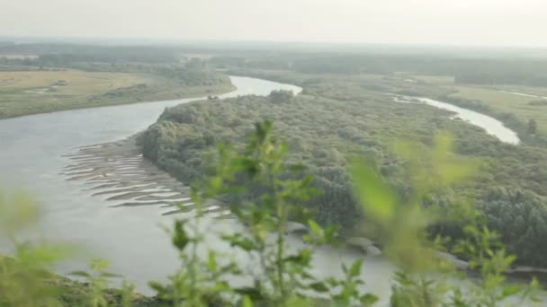 Mesafe içine kaybolan Nehri — Stok video