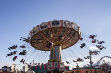 Wellenflug atlıkarınca Oktoberfest, Münih, Almanya, 2015