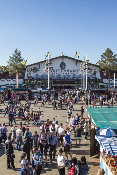 Schottenhamel tent op Oktoberfest in München, Duitsland, 2015 Stockfoto