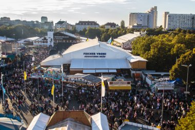 Oktoberfest fairgound 2015 Münih, Almanya,