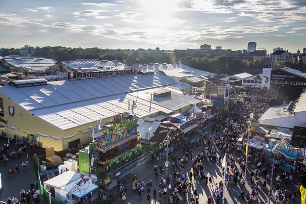 Oktoberfest fairgound 2015 Münih, Almanya,