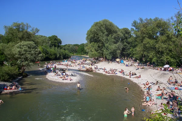 İnsanlar, Münih, Isar Nehri üzerinde 2015